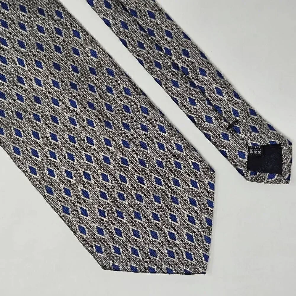 BETTINI HAND MADE SILK TIE SILVER GRAY BLUE DIAMONDS TEXTURED 3.75